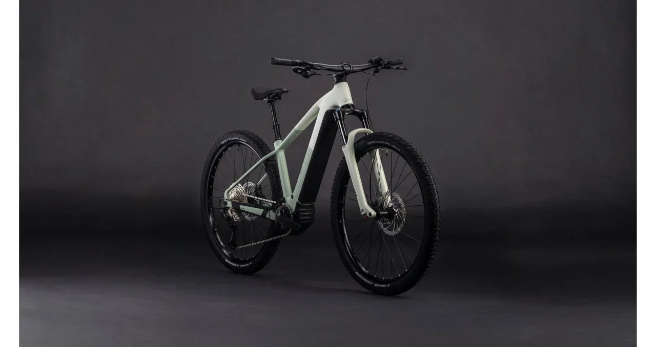 Bicicleta Electrică Cube REACTION HYBRID PRO 800